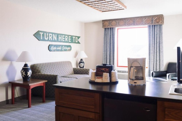 Wildwood Lodge & Suites image 14